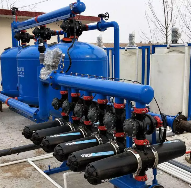 在農業(yè)滴灌中疊片過濾器和砂石過濾器設備結合使用