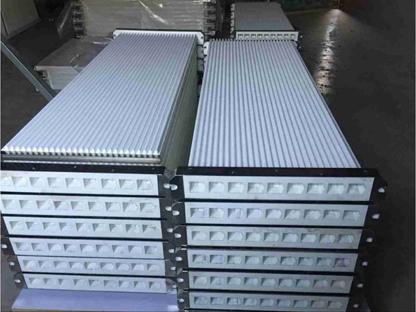 塑燒板除塵器的尺寸(圖1) 塑燒板除塵器的尺寸(圖1)